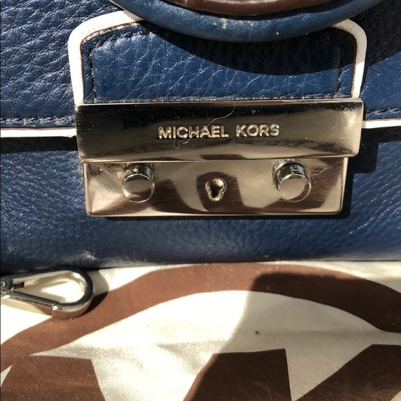 Michael Kors Bag - Picture 2 of 7